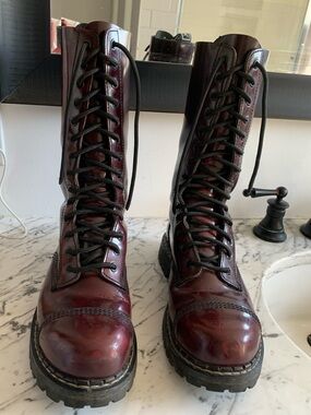 Men's Steel Toe Lace-Up Leather Combat Boots in Burgundy